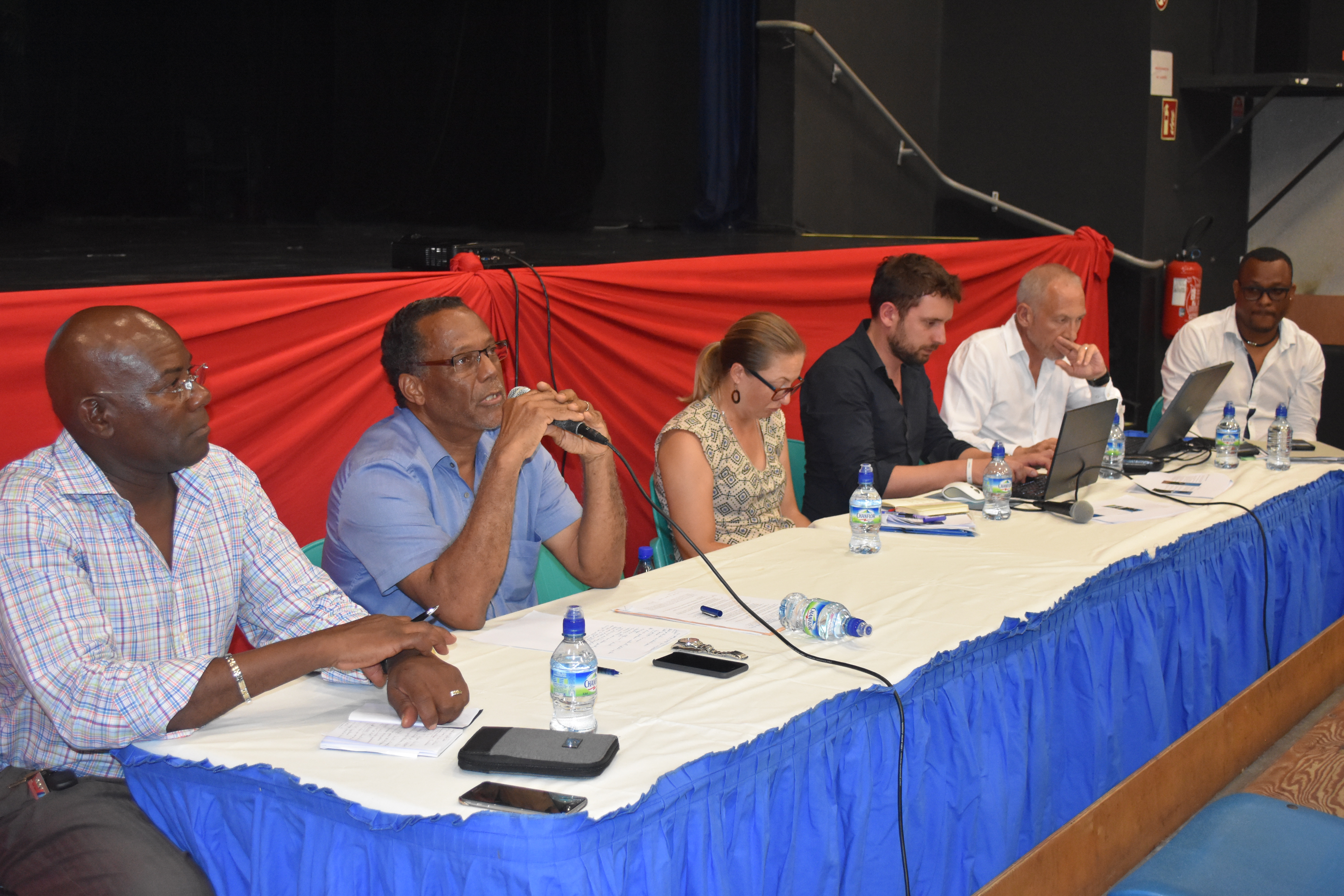Réunion publique le 1er Juillet 2016 à la Maison de la Culture