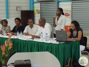 Frédéric BUVAL Maire de la Trinité entouré des intervenants présentera ses projets  015